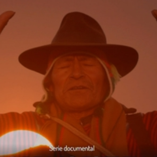 Portada Hijos de las Estrellas. Hombre con sombrero y ojos cerrados