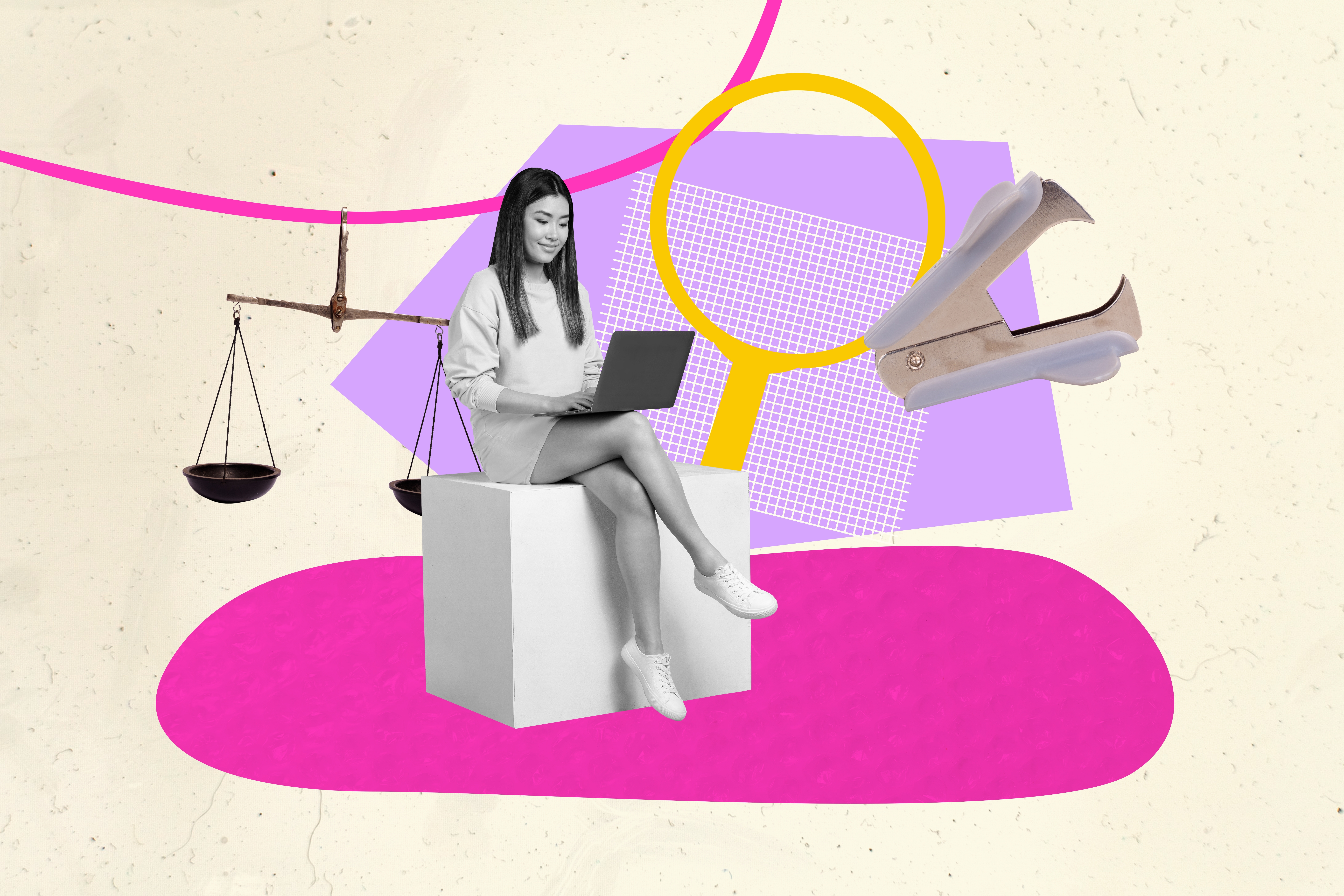 Joven mirando su computador