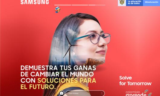 Mujer de perfil, con gafas, con letrero que dice "Demuestra tus ganas de cambiar el mundo con suluciones para el futuro"