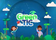 Logo GreenTIC con ilustración de niño y niña más color azul de fondo, nubes y plantas y formas de videojuego