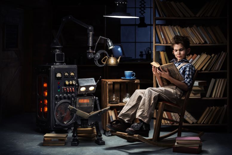 ¿Cuáles son las competencias que deben desarrollar docentes y estudiantes para educar en inteligencia artificial? Niño y robot leen libros en una habitación semioscura y con robótica